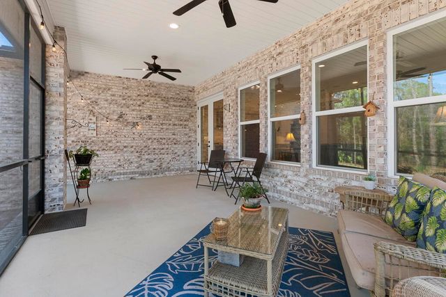 174 Revana Way, Freeport, FL 32439