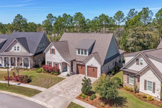 174 Revana Way, Freeport, FL 32439