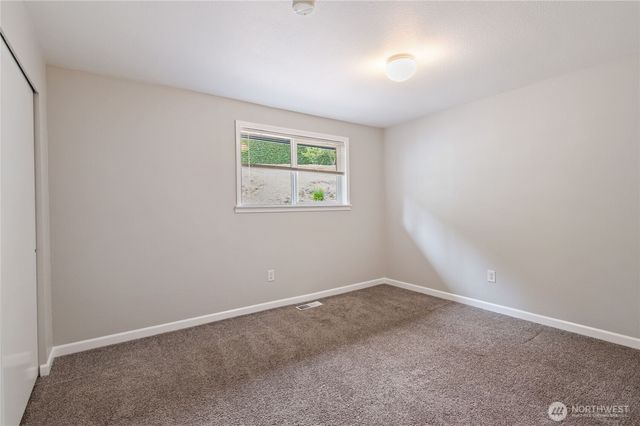 7675 Old Military Road NE, Bremerton, WA 98311