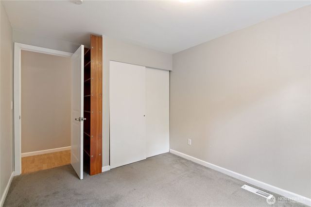 7675 Old Military Road NE, Bremerton, WA 98311