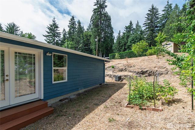 7675 Old Military Road NE, Bremerton, WA 98311