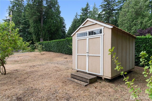 7675 Old Military Road NE, Bremerton, WA 98311
