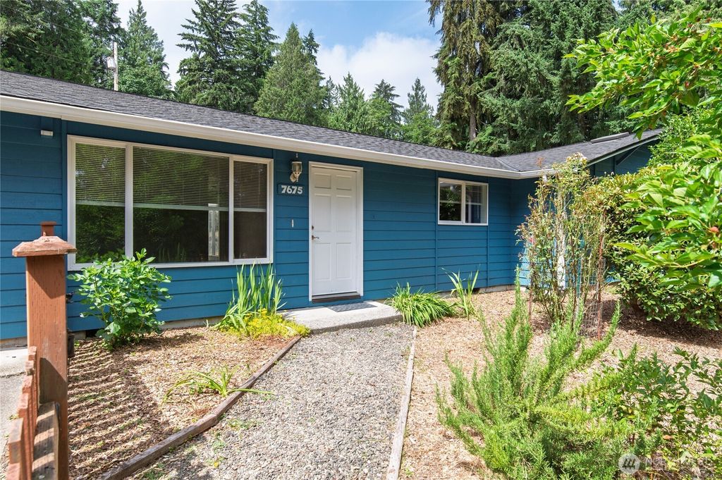7675 Old Military Road NE, Bremerton, WA 98311