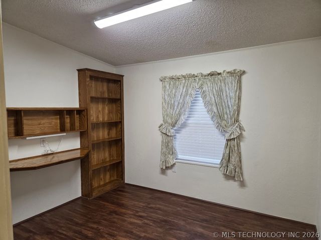 420828 E 1143 Road, Eufaula, OK 74432