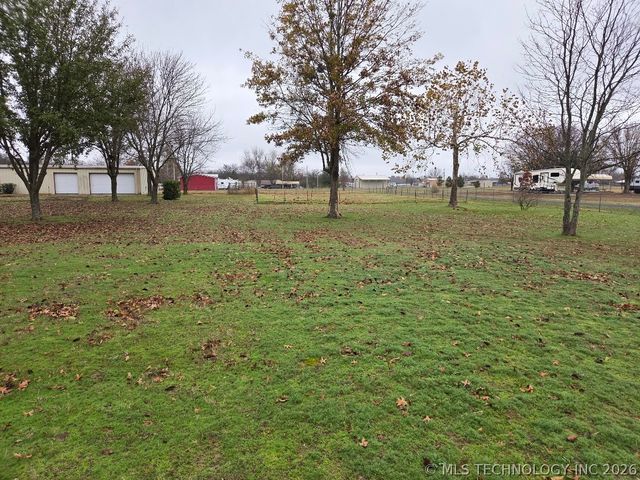 420828 E 1143 Road, Eufaula, OK 74432