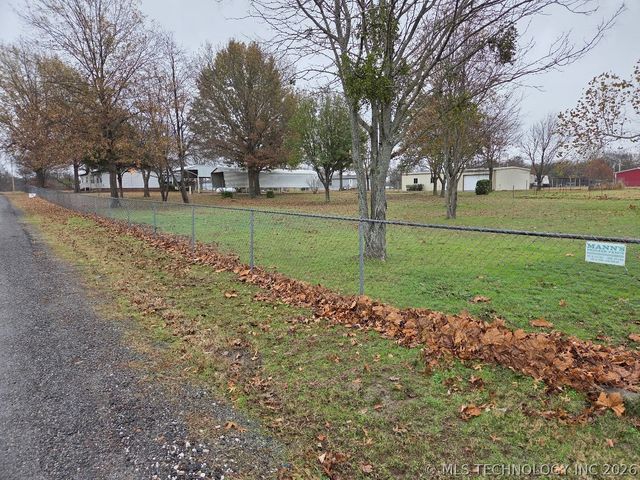 420828 E 1143 Road, Eufaula, OK 74432