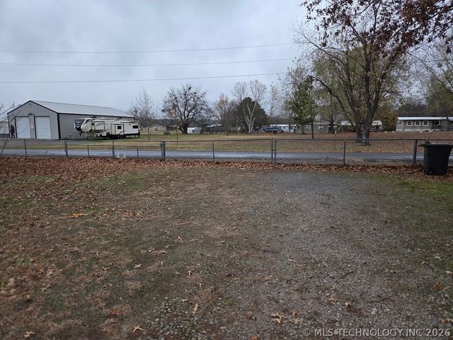 420828 E 1143 Road, Eufaula, OK 74432