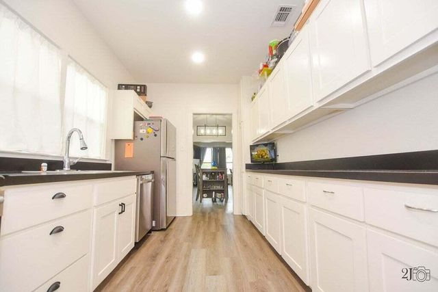 309 N Adams Street, San Angelo, TX 76901