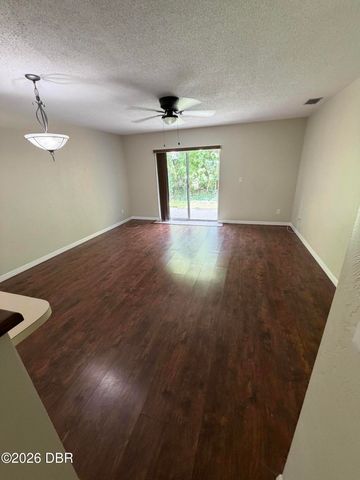 175 Yorktowne Dr Apt 21, Daytona Beach, FL 32119
