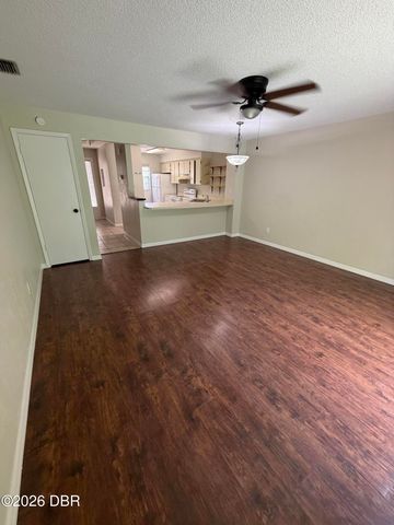 175 Yorktowne Dr Apt 21, Daytona Beach, FL 32119