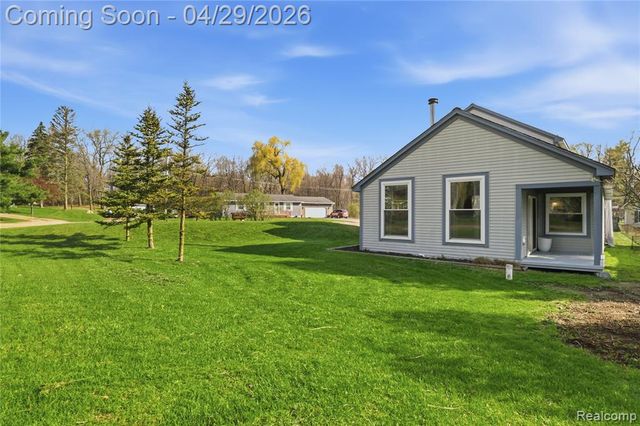 3357 Giddings Boulevard, Highland, MI 48356