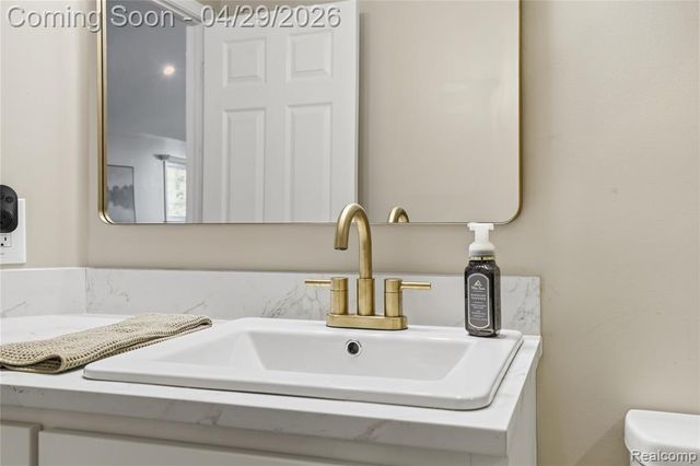 3357 Giddings Boulevard, Highland, MI 48356