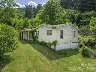 5622 Dutch Cove Road, Canton, NC 28716