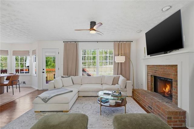 3366 Woodlaurel Drive, Snellville, GA 30078