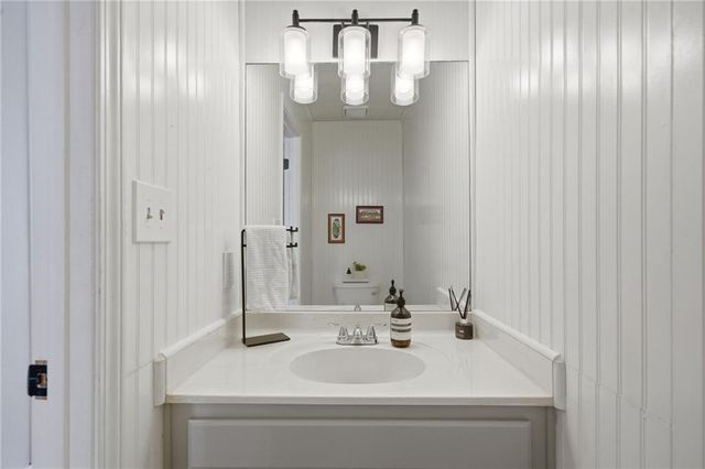 3366 Woodlaurel Drive, Snellville, GA 30078