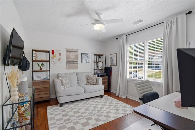 3366 Woodlaurel Drive, Snellville, GA 30078