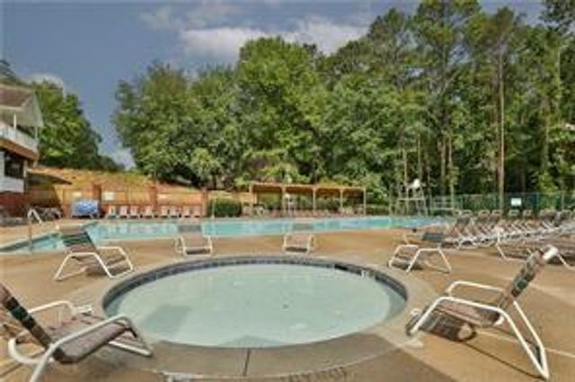 3366 Woodlaurel Drive, Snellville, GA 30078