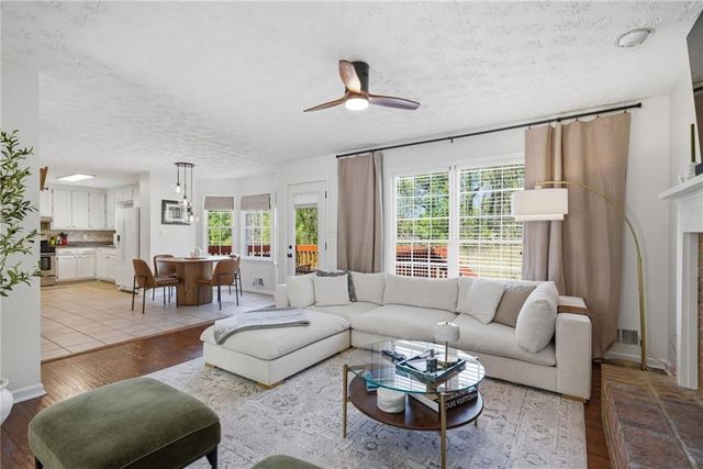 3366 Woodlaurel Drive, Snellville, GA 30078