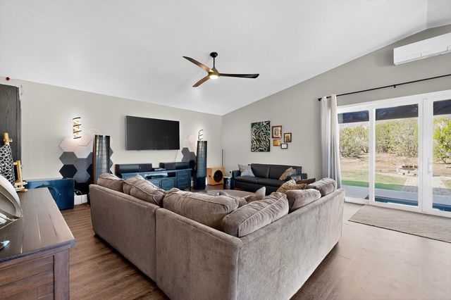 19 Eastview Lane, Stanley, NM 87056