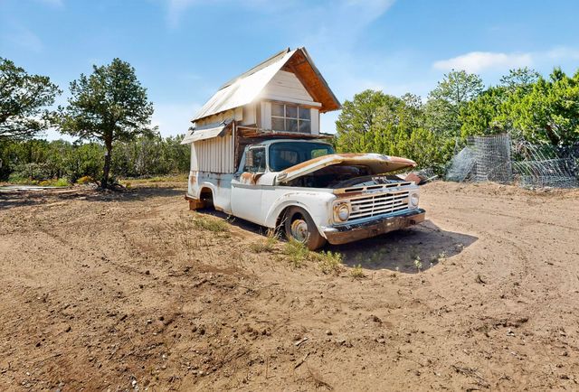 19 Eastview Lane, Stanley, NM 87056