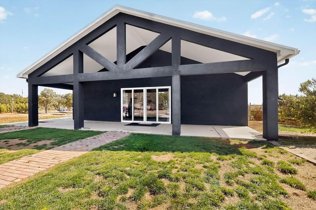 19 Eastview Lane, Stanley, NM 87056