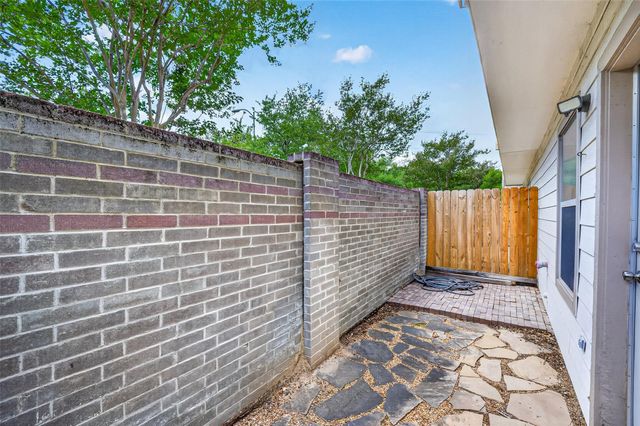 1807 Stacy Crest, Houston, TX 77008