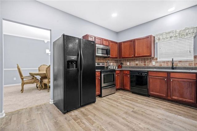 6297 Polar Fox Court, Riverdale, GA 30296