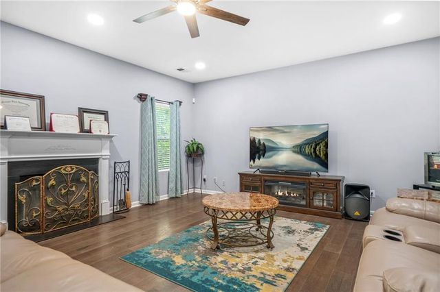 6297 Polar Fox Court, Riverdale, GA 30296