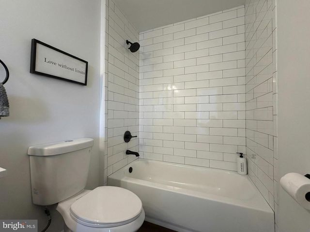 205 CASTLETON CT, Pennington, NJ 08534