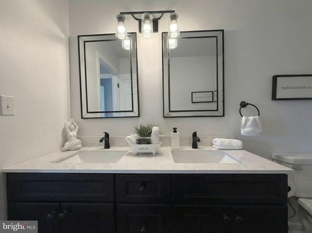 205 CASTLETON CT, Pennington, NJ 08534