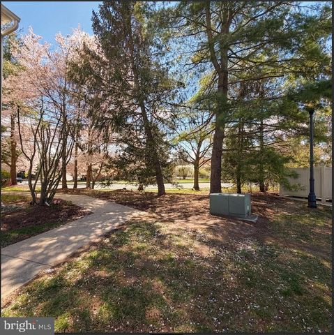 205 CASTLETON CT, Pennington, NJ 08534