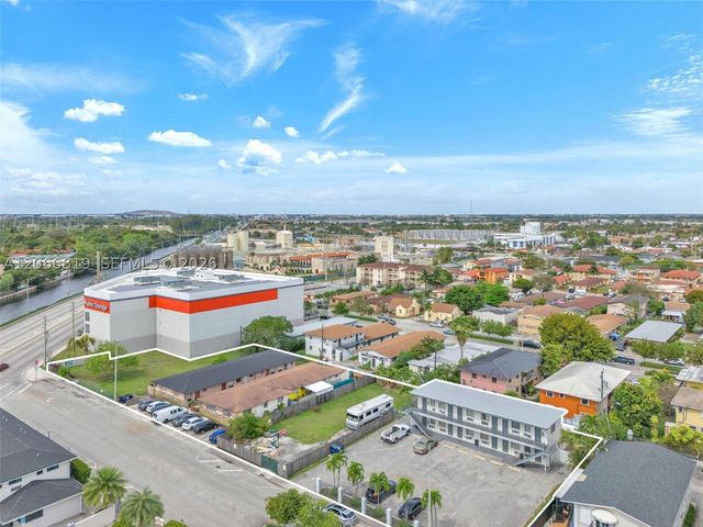 NW 5th st, Hialeah, FL 33010