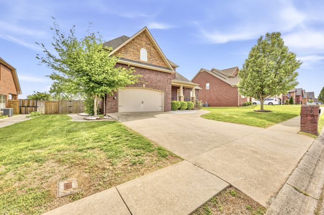 420 Carson Bailey Ct, Clarksville, TN 37043