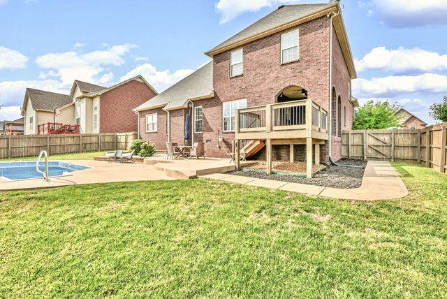 420 Carson Bailey Ct, Clarksville, TN 37043