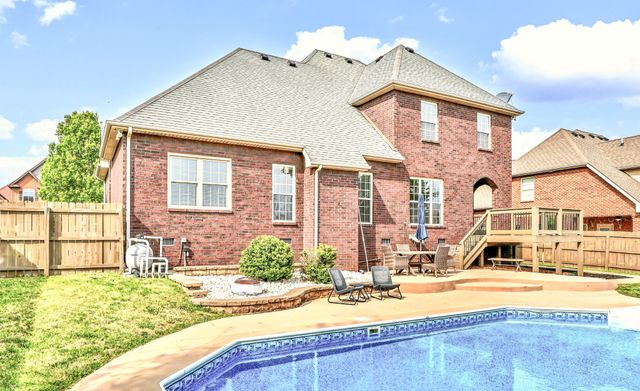 420 Carson Bailey Ct, Clarksville, TN 37043