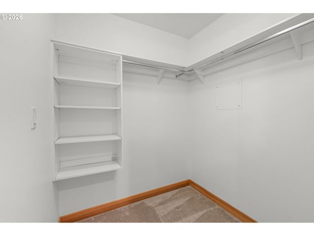 300 W 8TH St 305, Vancouver, WA 98660