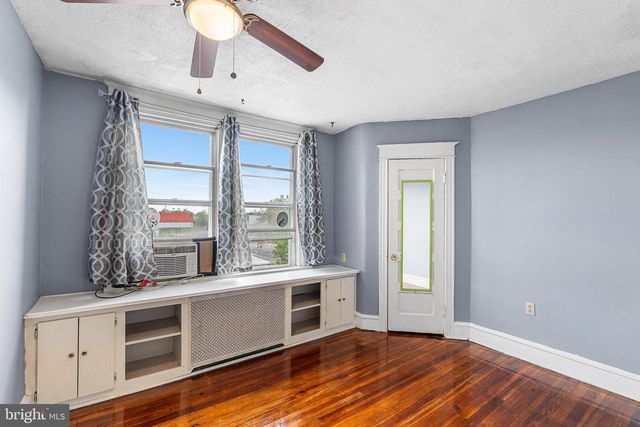 3 BEVERLY AVE, Lansdowne, PA 19050