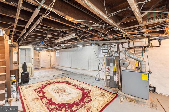 3 BEVERLY AVE, Lansdowne, PA 19050