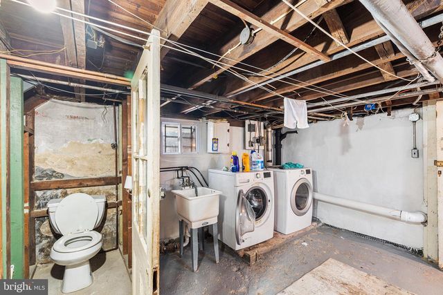 3 BEVERLY AVE, Lansdowne, PA 19050