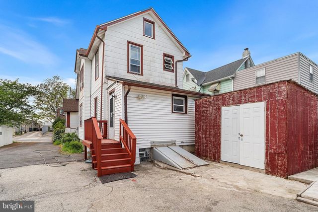 3 BEVERLY AVE, Lansdowne, PA 19050