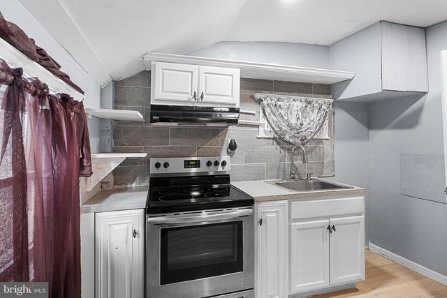 3 BEVERLY AVE, Lansdowne, PA 19050