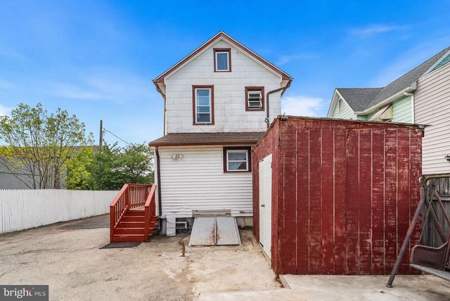 3 BEVERLY AVE, Lansdowne, PA 19050