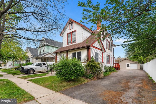 3 BEVERLY AVE, Lansdowne, PA 19050