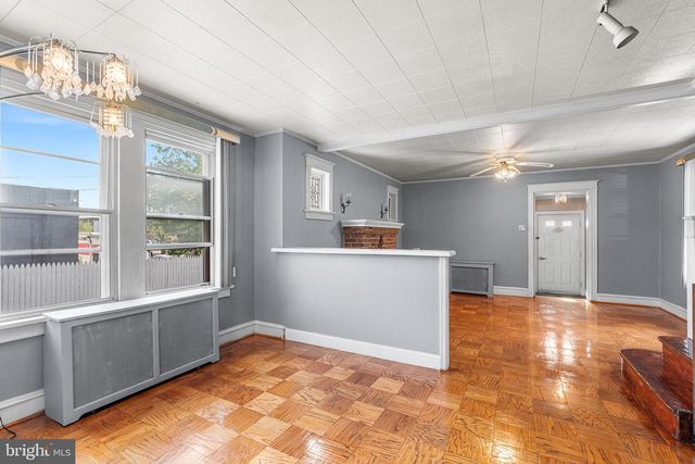 3 BEVERLY AVE, Lansdowne, PA 19050