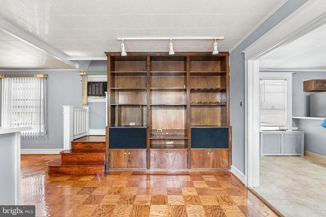 3 BEVERLY AVE, Lansdowne, PA 19050