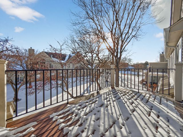 403 Cromwell Circle 2, Bartlett, IL 60103