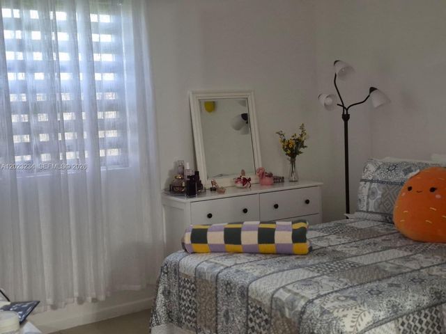 6195 NW 186th St 106, Hialeah, FL 33015