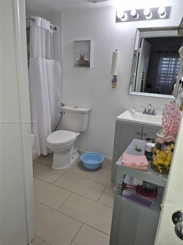 6195 NW 186th St 106, Hialeah, FL 33015