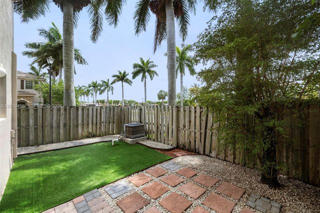 22280 SW 93rd Pl, Cutler Bay, FL 33190
