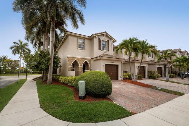 22280 SW 93rd Pl, Cutler Bay, FL 33190